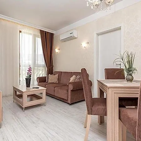 Aparthotel Harmony Saint 4*