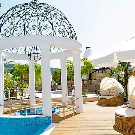 Aparthotel Harmony Saint